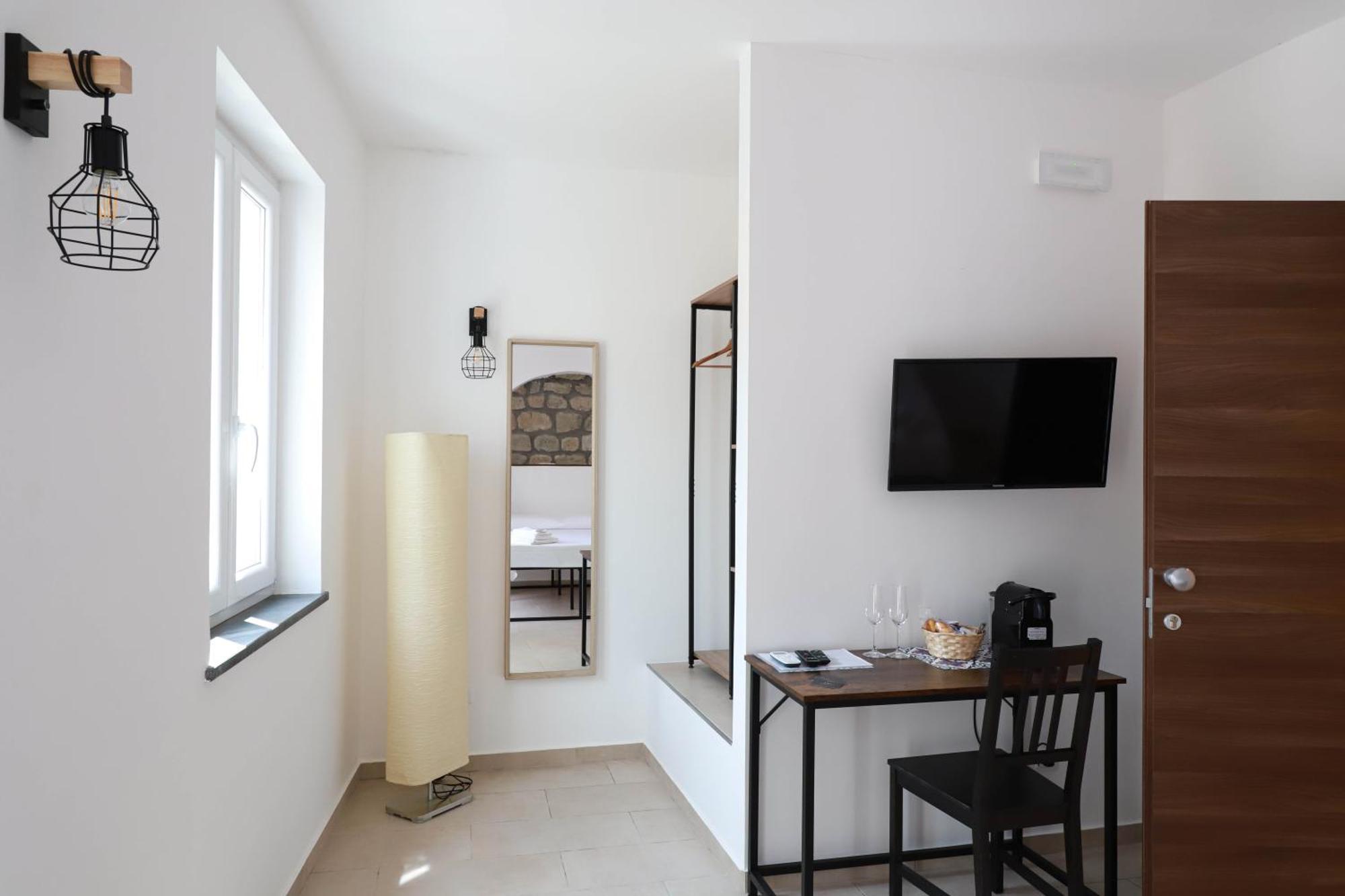 Eg Apartments - Forio D'Ischia ภายนอก รูปภาพ